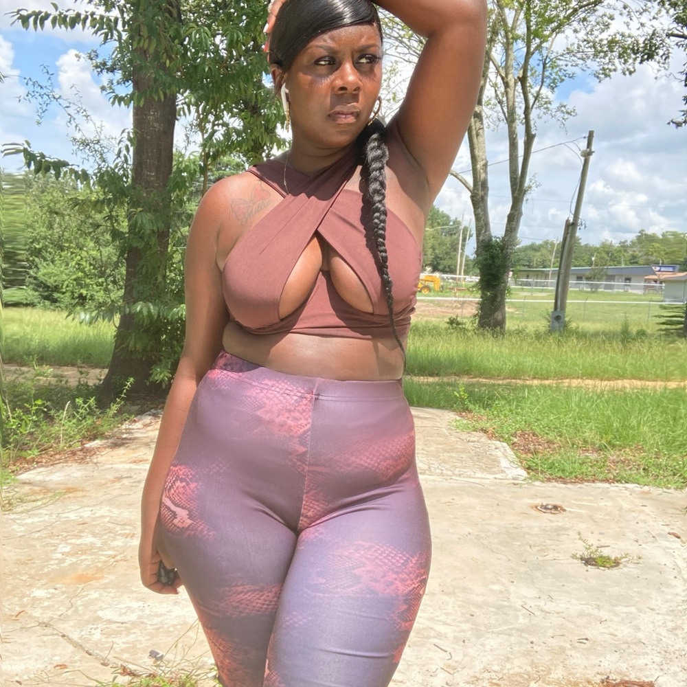 Criss cross Crop Top